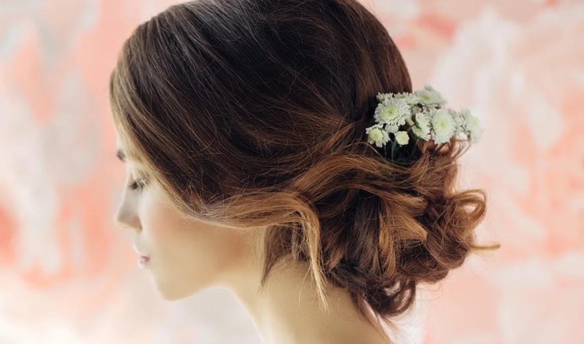 5 Perfect Hairstyles For Wedding Season